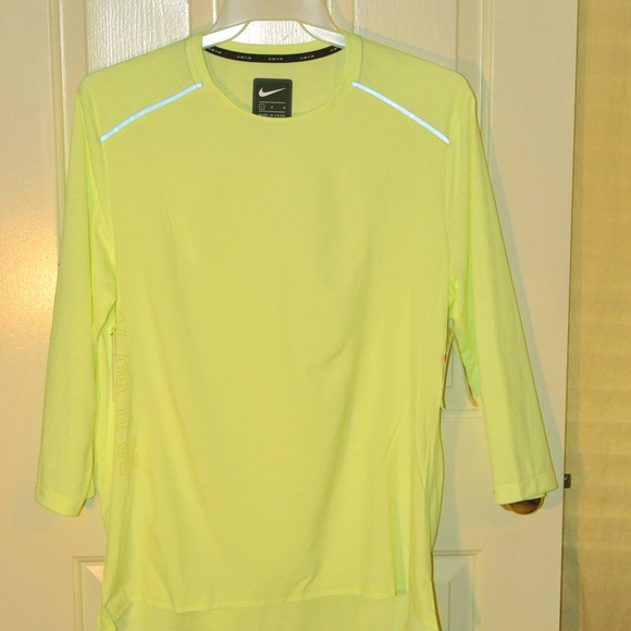 nike rise 365 long sleeve